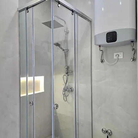 شقة Lura 3 Homes 178 Plazhi San Pietro